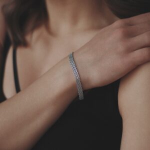 Free size sports bracelet