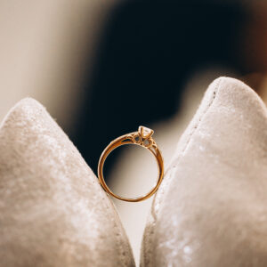 Ring between two stones
